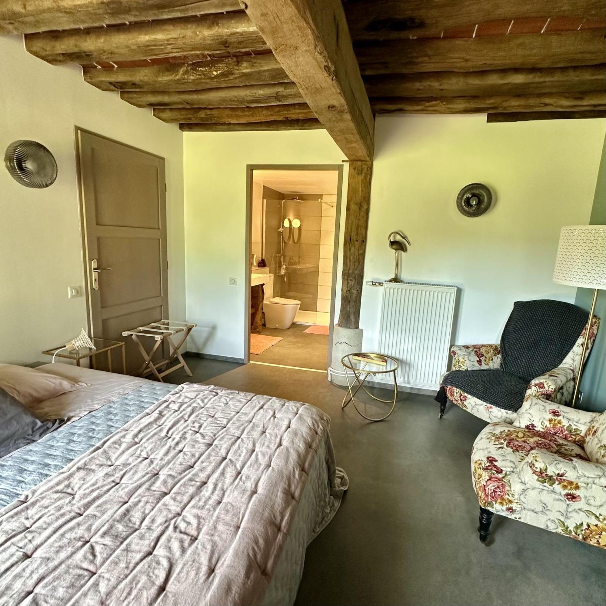 Ouches Domaine D'Aromm - Chambres D'Hotes & Gites - Piscine, Etangs & Animaux - Au Calme מראה חיצוני תמונה