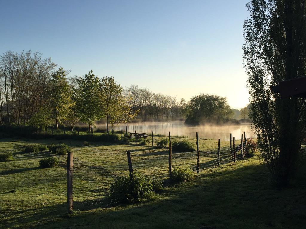 Ouches Domaine D'Aromm - Chambres D'Hotes & Gites - Piscine, Etangs & Animaux - Au Calme מראה חיצוני תמונה